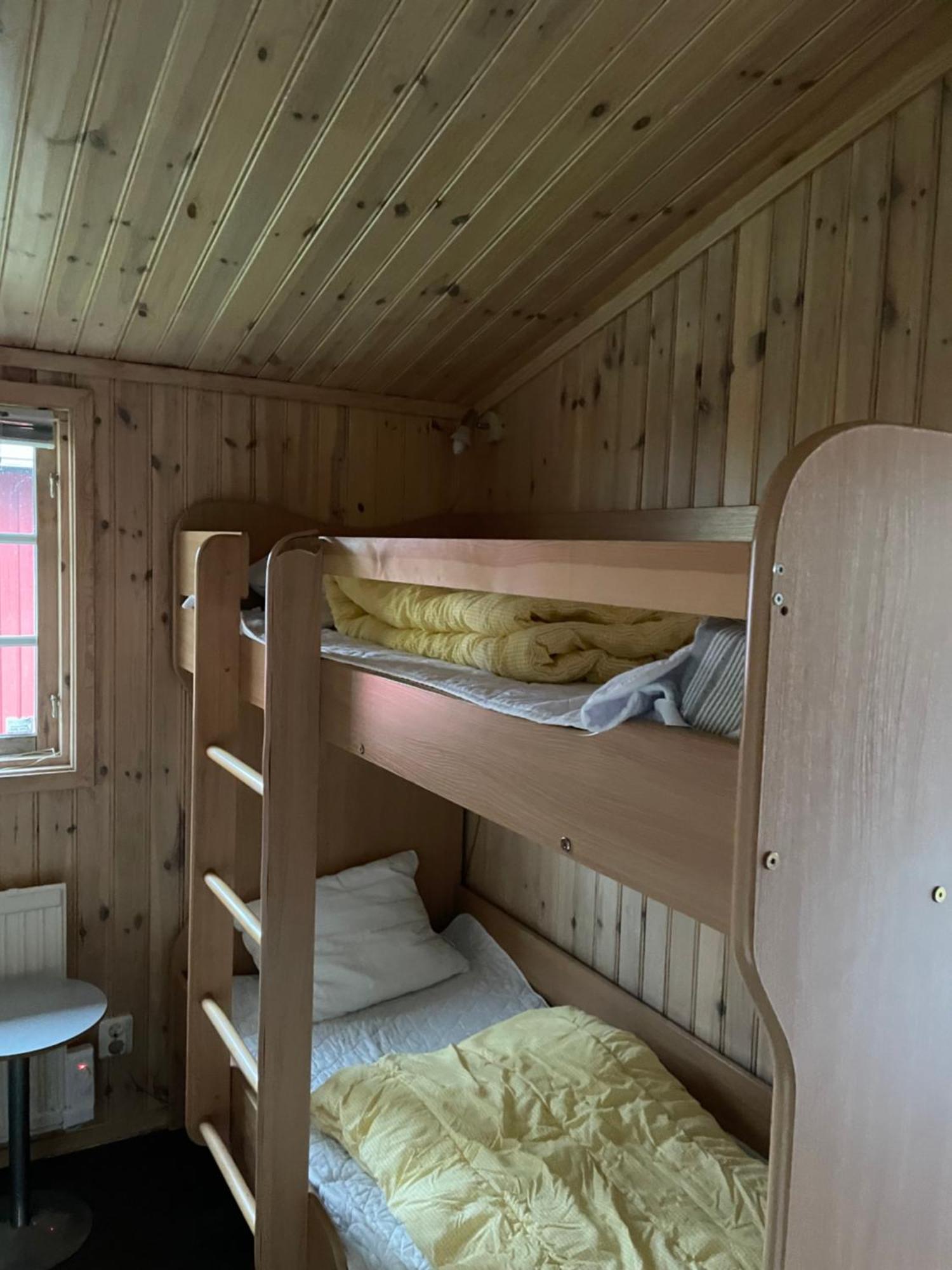 Skara Stads-Camping & Stugby Buitenkant foto