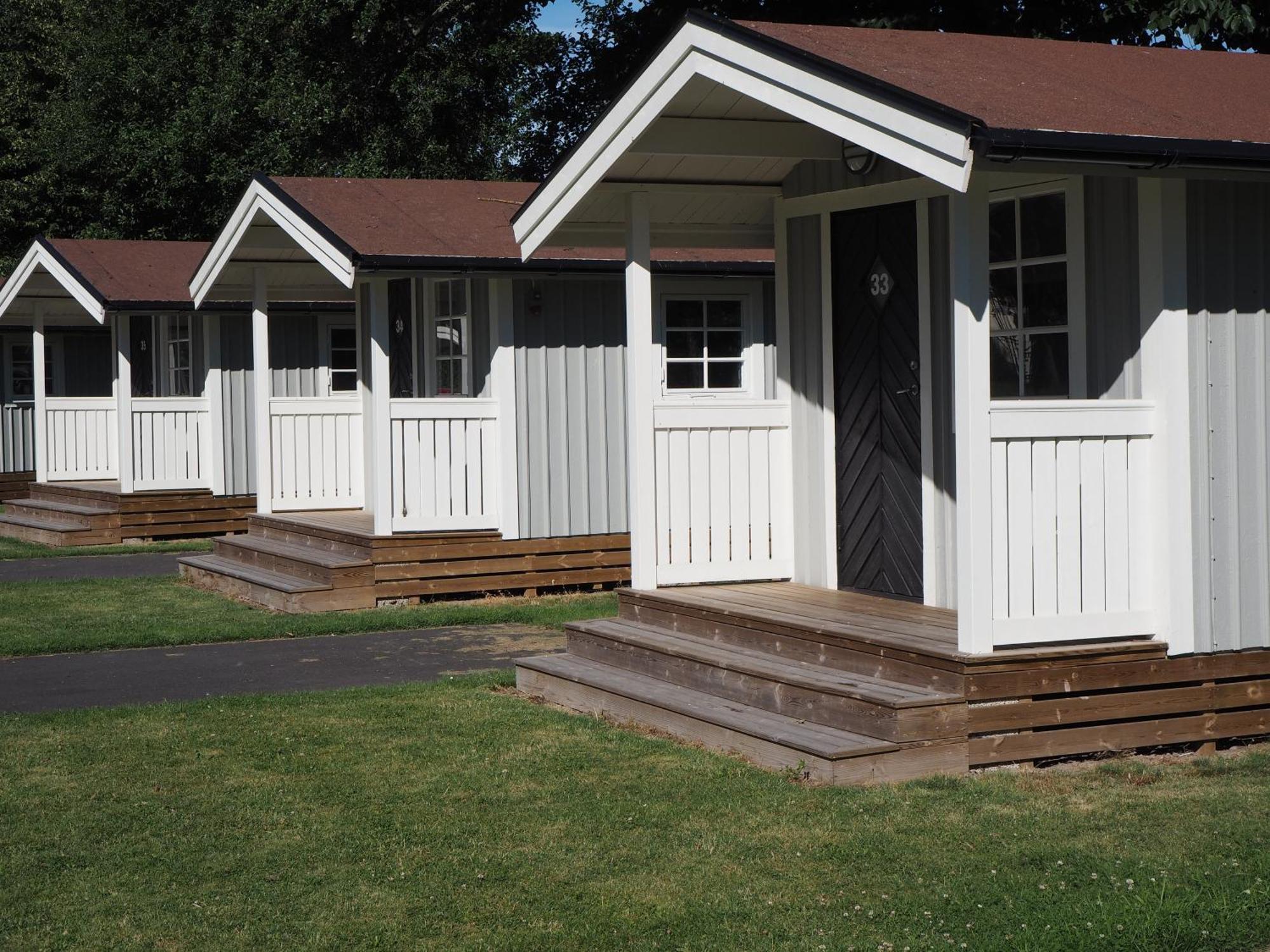 Skara Stads-Camping & Stugby Buitenkant foto