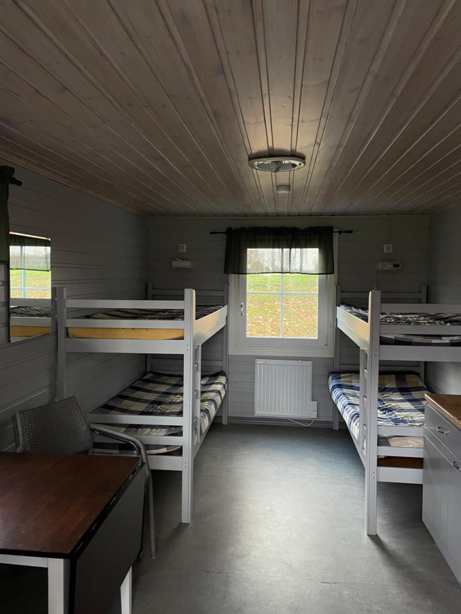 Skara Stads-Camping & Stugby Buitenkant foto